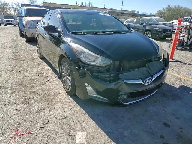 2014 Hyundai Elantra - Image 13