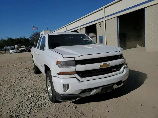 2016 Chevrolet Silverado - Image 10