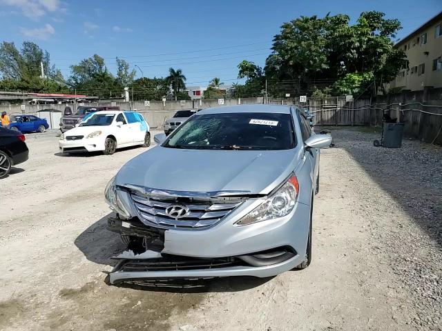 2012 Hyundai Sonata - Image 10