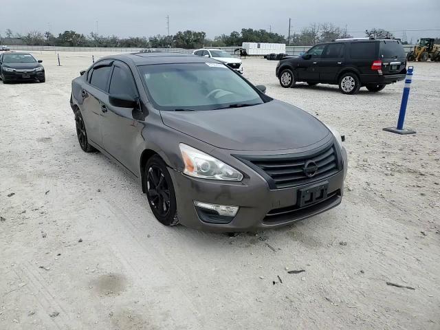2014 Nissan Altima - Image 11
