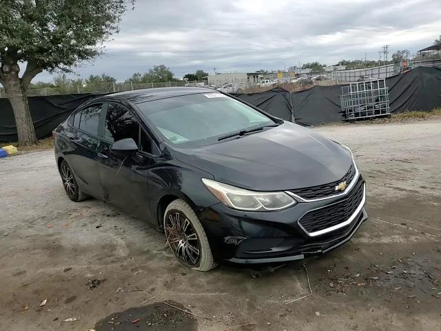 2016 Chevrolet Cruze - Image 10