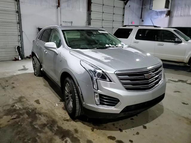 2019 Cadillac XT5 - Image 11