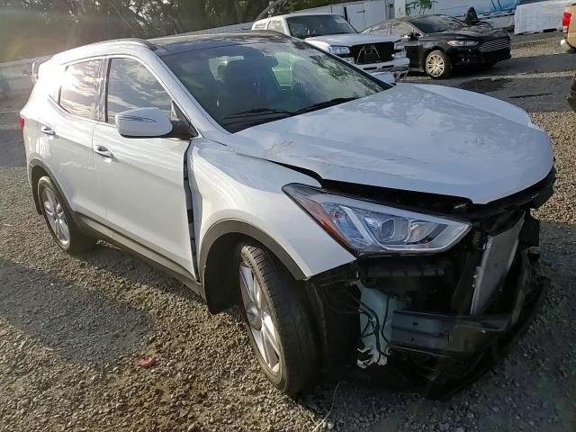 2015 Hyundai Santa Fe - Image 12