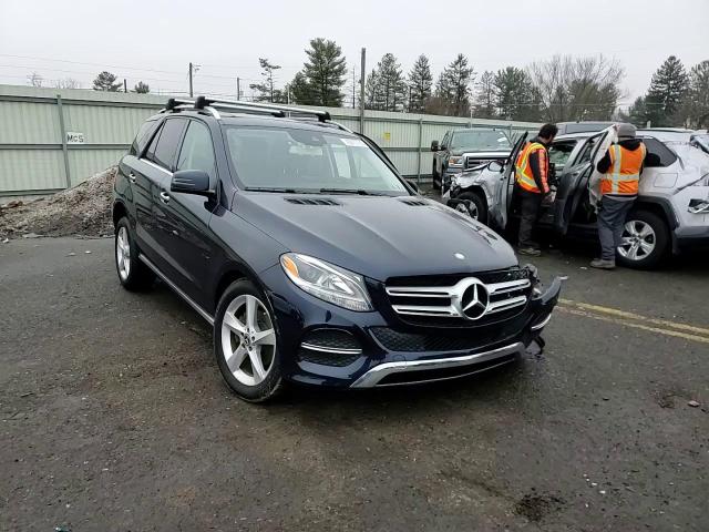 2017 Mercedes-Benz GLE - Image 12