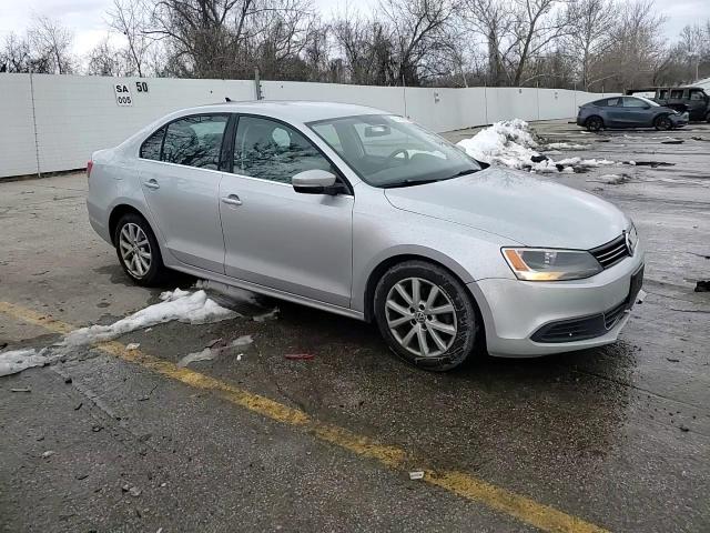 2014 Volkswagen Jetta - Image 11