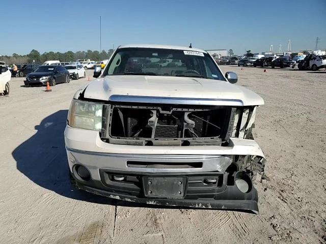 2009 GMC Sierra - Image 11