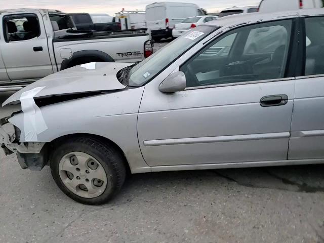 2005 Nissan Sentra - Image 10