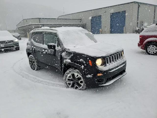 2016 Jeep Renegade - Image 14
