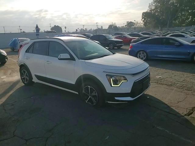 2024 Kia Niro - Image 11