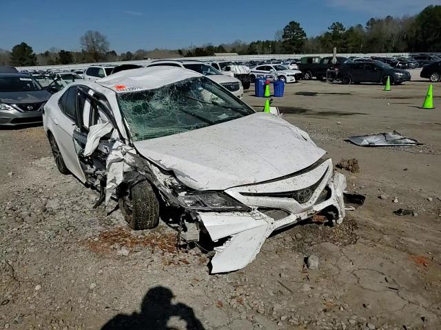 2018 Toyota Camry - Image 11