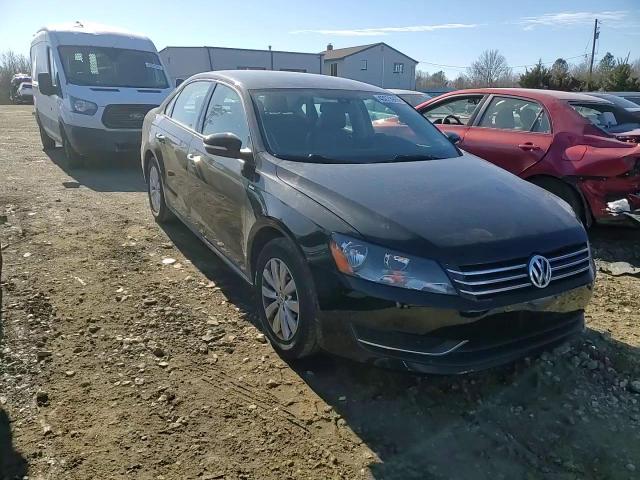 2015 Volkswagen Passat - Image 11