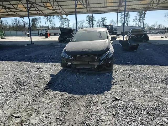 2020 Hyundai Elantra - Image 11