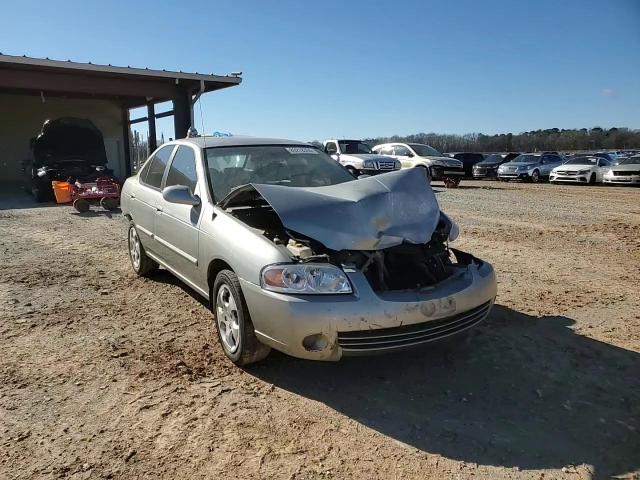 2004 Nissan Sentra - Image 11