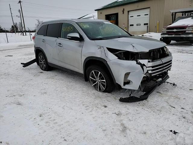 2019 Toyota Highlander - Image 14