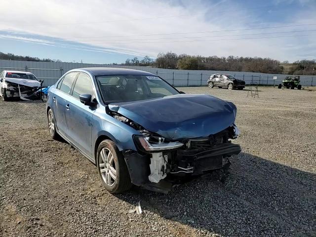 2018 Volkswagen Jetta - Image 11