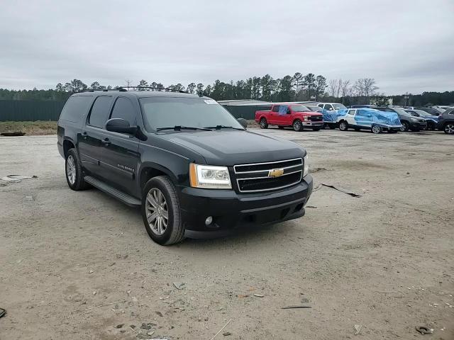2007 Chevrolet Suburban - Image 11