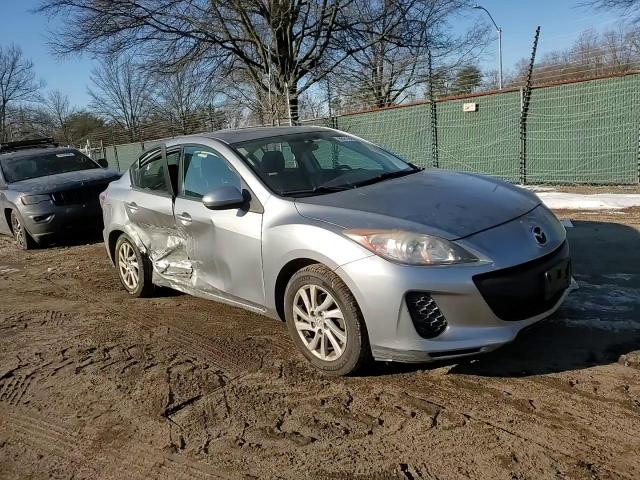 2012 Mazda 3 - Image 11