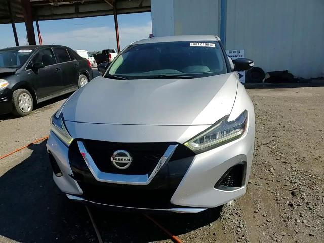 2019 Nissan Maxima - Image 14