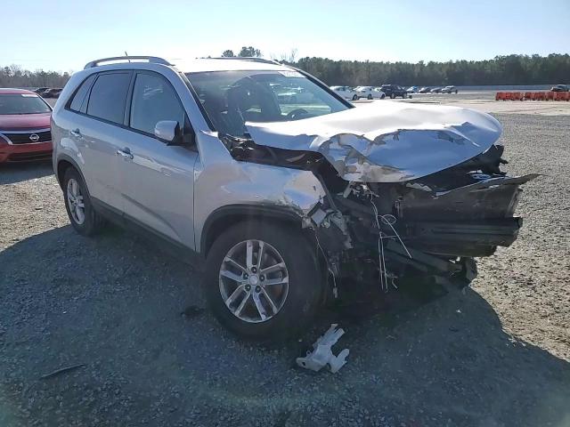 2014 Kia Sorento - Image 12