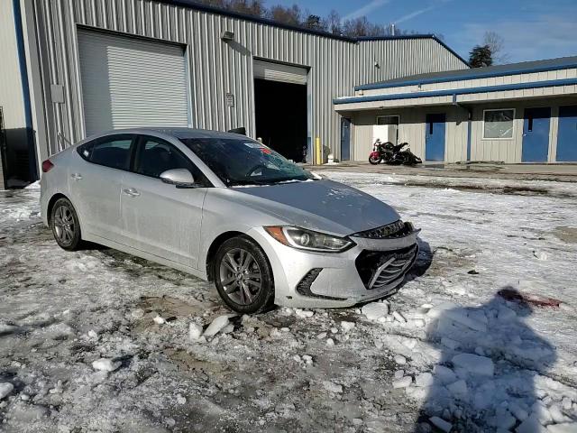2018 Hyundai Elantra - Image 11