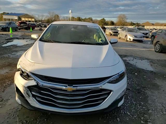 2022 Chevrolet Malibu - Image 10