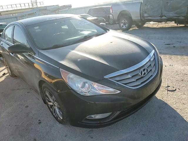 2011 Hyundai Sonata - Image 10