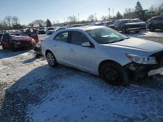 2016 Chevrolet Malibu - Image 11