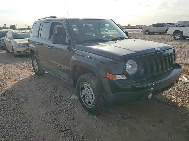 2016 Jeep Liberty (Patriot) - Image 11