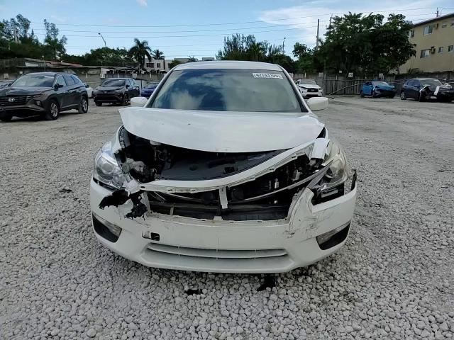 2015 Nissan Altima - Image 13