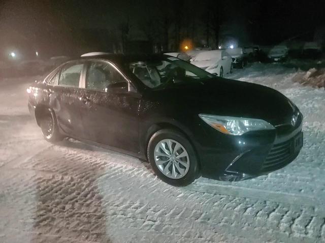 2015 Toyota Camry - Image 13
