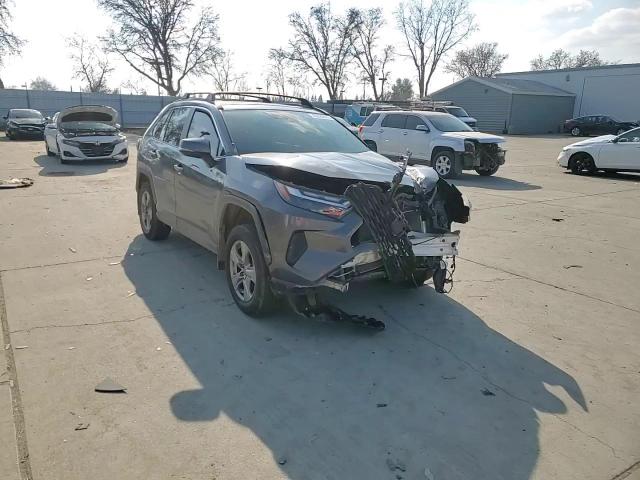2022 Toyota RAV 4 - Image 12
