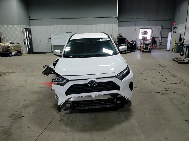 2023 Toyota RAV 4 - Image 12