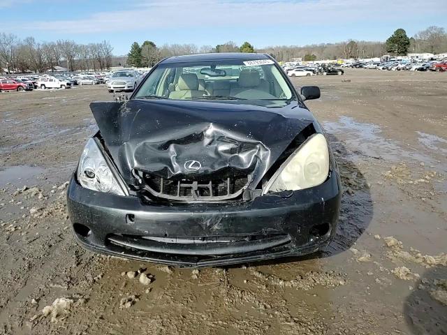 2005 Lexus ES - Image 10
