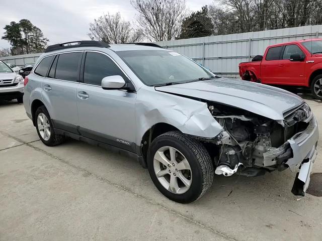 2013 Subaru Outback - Image 10