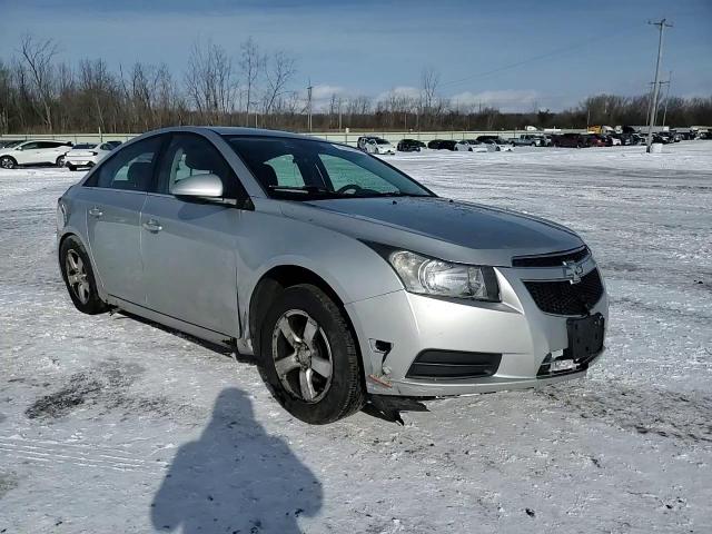 2012 Chevrolet Cruze - Image 11