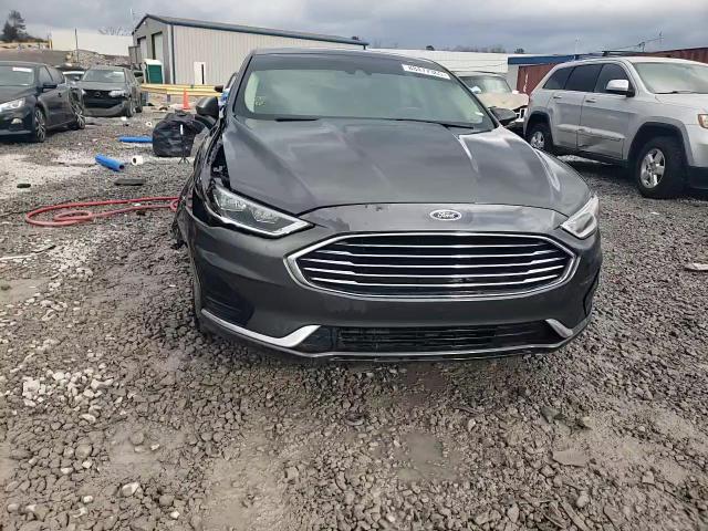 2020 Ford Fusion - Image 13