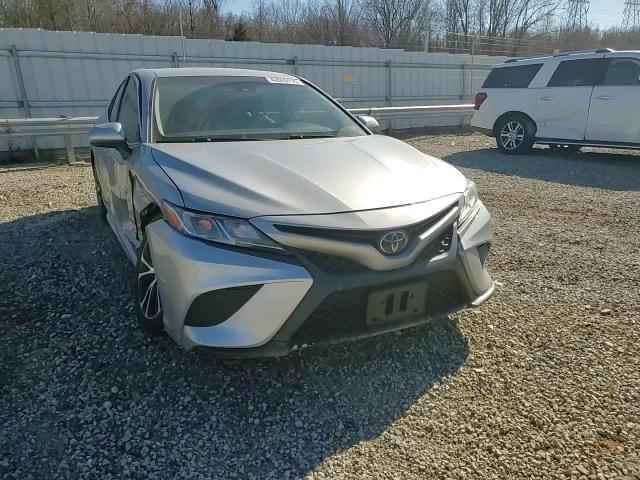 2019 Toyota Camry - Image 11