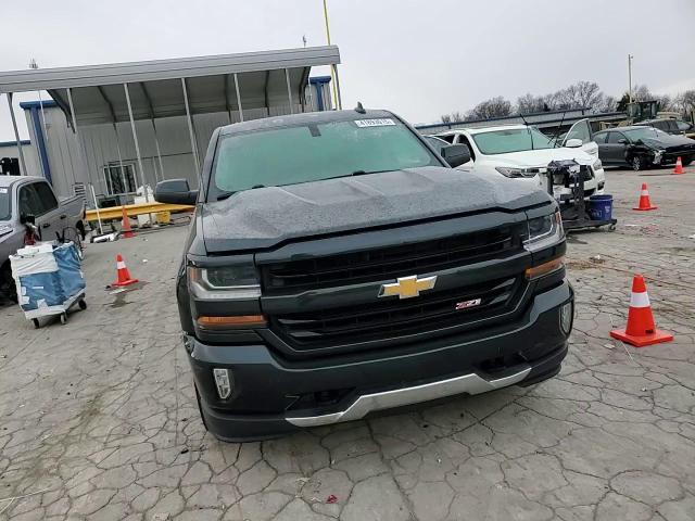 2018 Chevrolet Silverado - Image 13