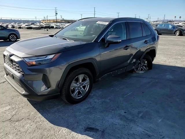 2022 Toyota RAV 4 - Image 11
