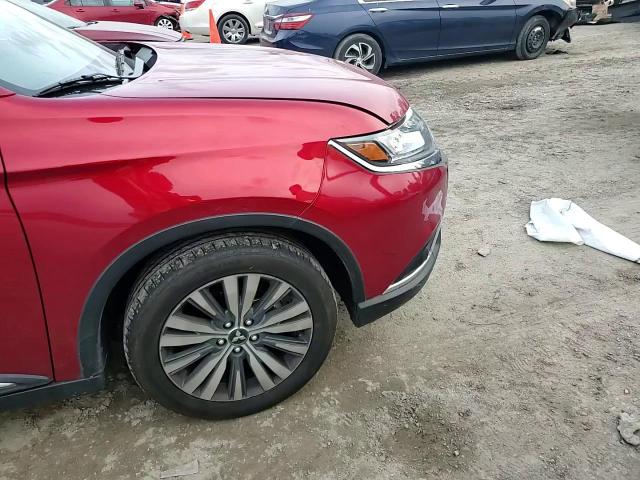 2020 Mitsubishi Outlander - Image 12