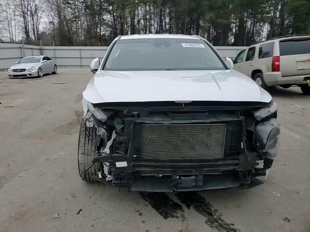 2019 Hyundai Santa Fe - Image 11