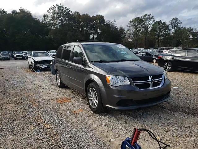 2015 Dodge Caravan - Image 12