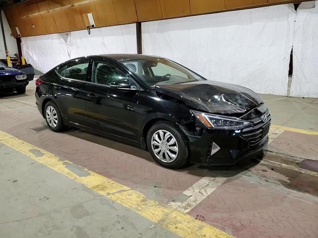 2020 Hyundai Elantra - Image 13