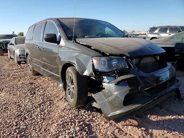 2015 Dodge Caravan - Image 12