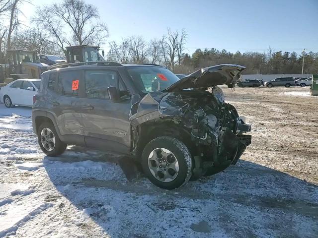 2017 Jeep Renegade - Image 14