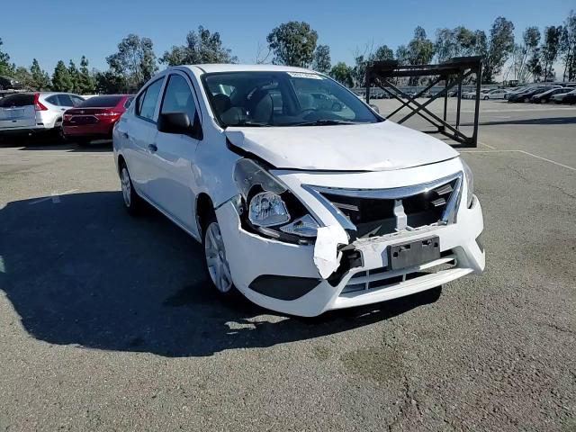 2015 Nissan Versa - Image 11