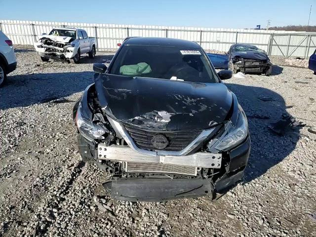 2018 Nissan Altima - Image 11