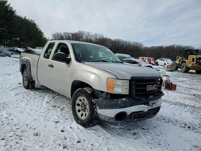 2008 GMC Sierra - Image 10