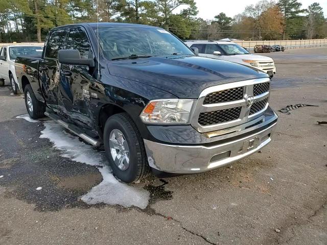 2019 RAM 1500 - Image 12