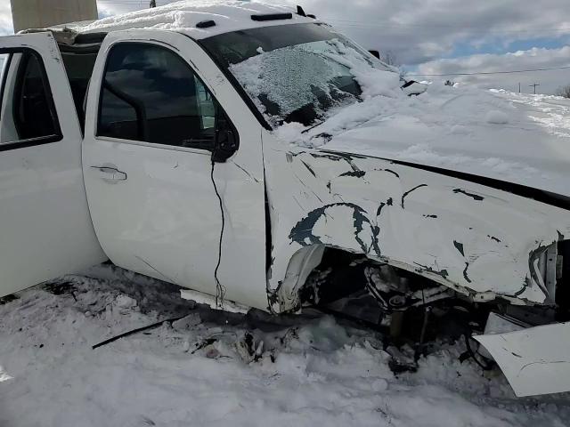 2008 GMC Sierra - Image 11